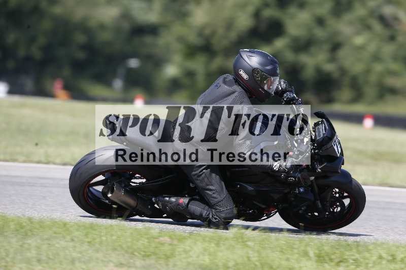 /44 09.08.2025 Plüss Moto Sport ADR/Einsteiger/unklar backside